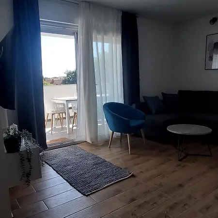 Maris Apartment