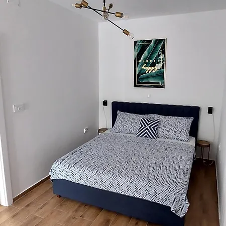 Maris Apartment