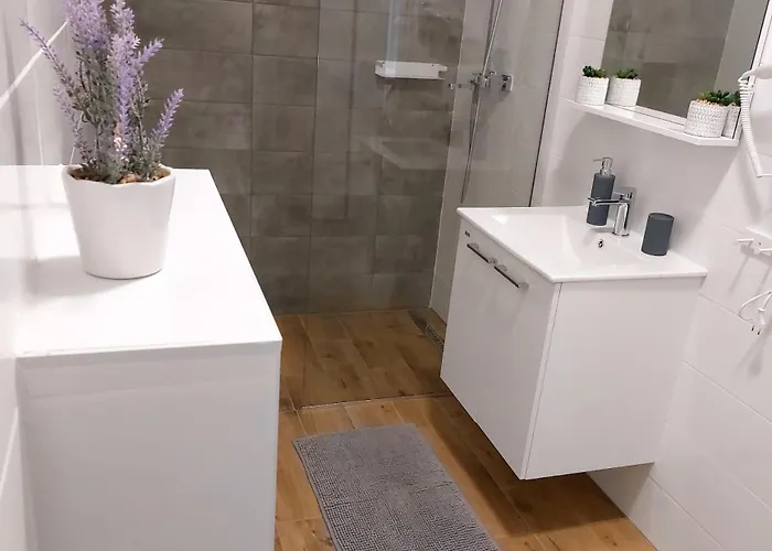 Maris アパート *